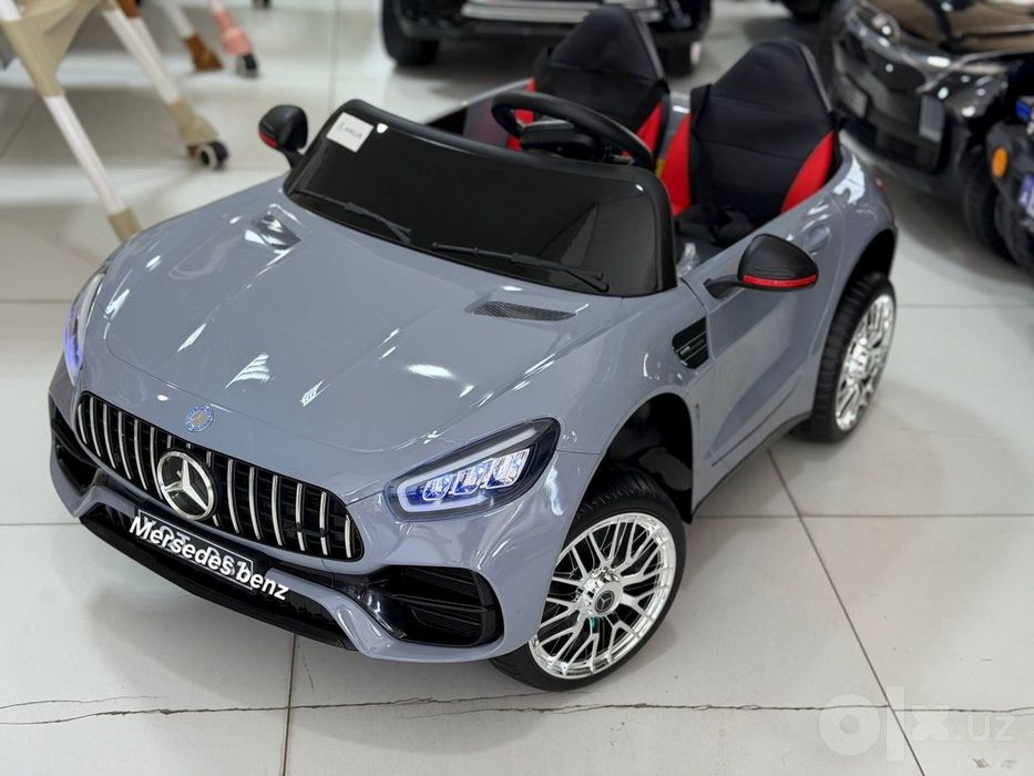 Двухместный детский электромобиль полный привод Mercedes benz