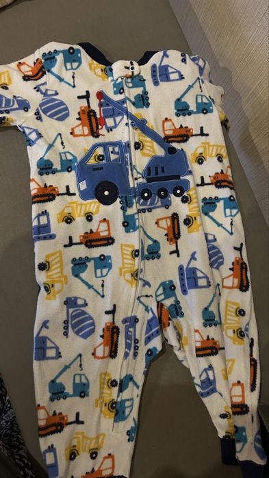 Продам детские вещи