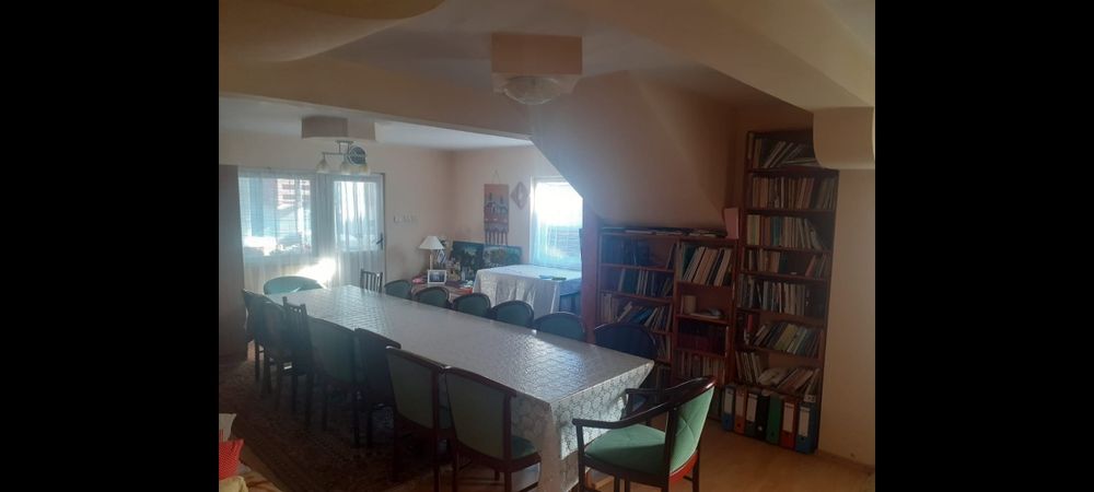 Casa cu  teren si  livada in Albeștii de Muscel