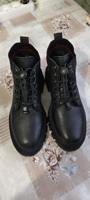 Продаются ботинки женские демисезонные из натуральной кожи