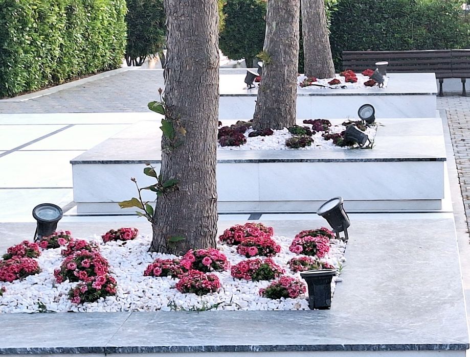 Доставки на бели камъни(чакълени]за украса и декорация