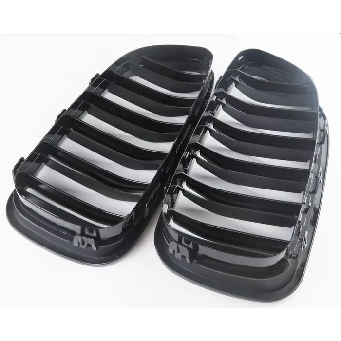 Grile duble BMW F10 F11 - finisaj negru lucios