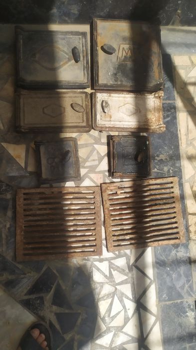 Чугунние дверцы ссср.для мангала казана.комплект 800000