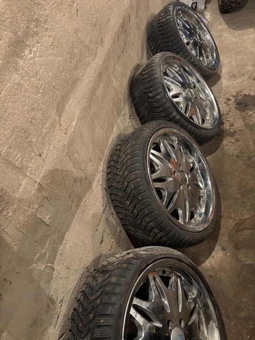 Продам диск с шиноми