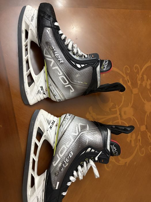 Продам коньки bauer