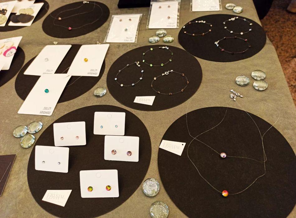 Бижута с камъни swarovski