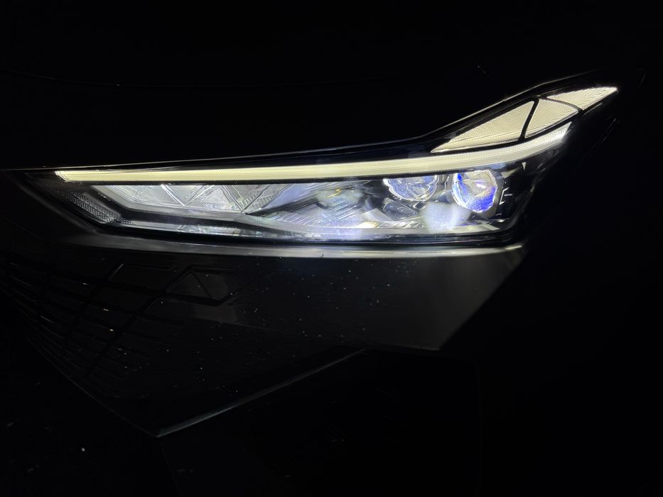 Фары uni-v biled