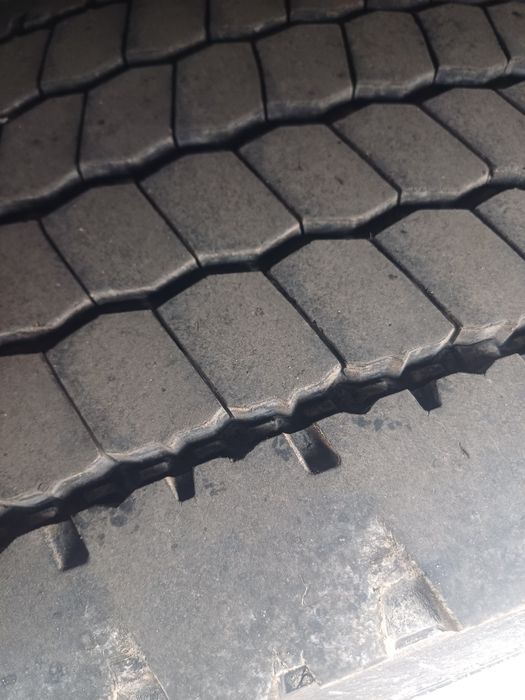 Гуми диферинциални 315/70/22.5