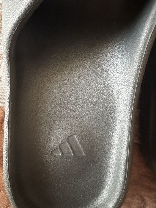 Yeezy Slides.