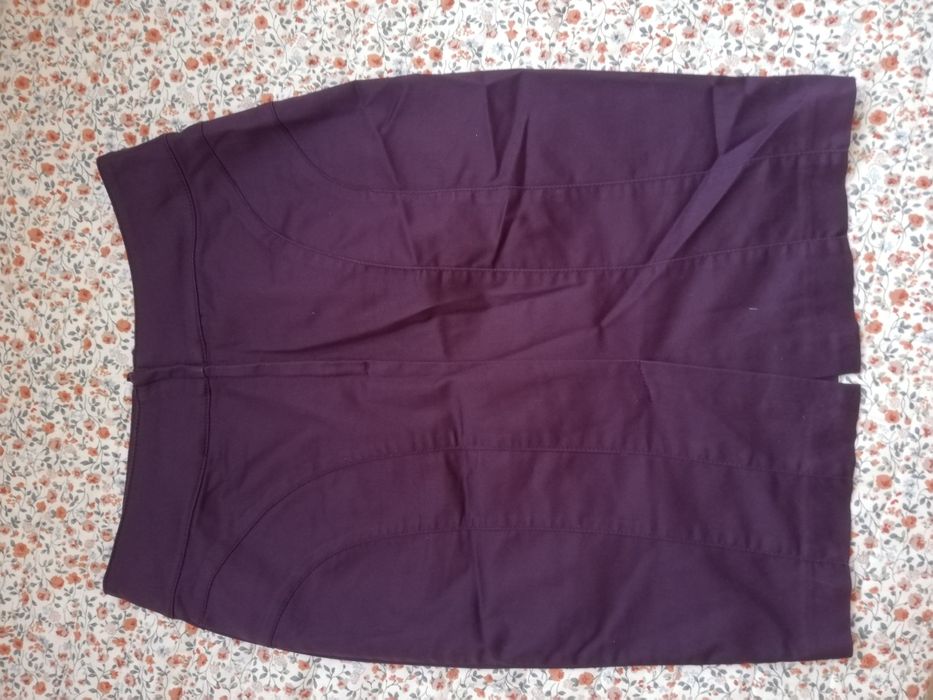 Дамска пола H&M.