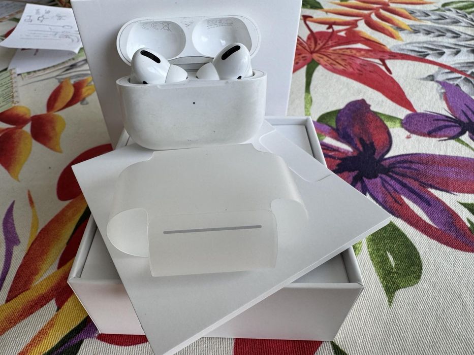 Apple - AirPods Pro
