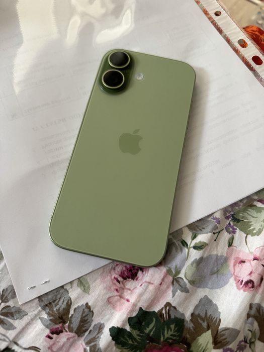 Продам айфон 17, 256 гб, зеленый