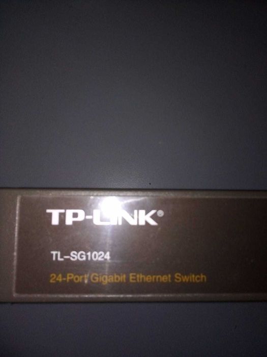 Switch 24 canale gigabit rackabil TP-Link, TL-SG1024