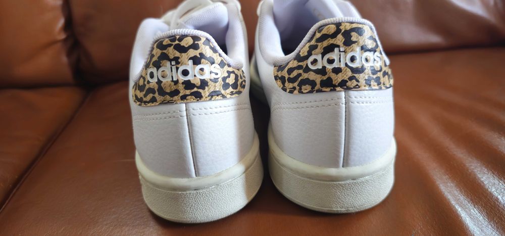 Дамски маратонки adidas 39.5