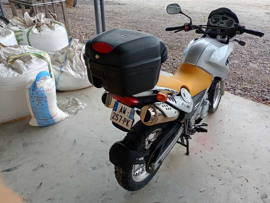 motocicleta BMW F 650 GS motor