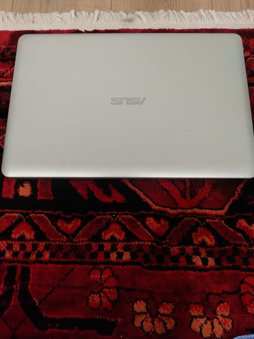 Пррдам ноутбук ASUS X543U Core i3 6100U