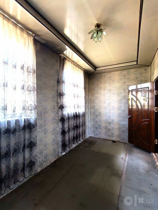 В Кибрайском районе, в Байткургане продаётся жилой дом, 6 соток
