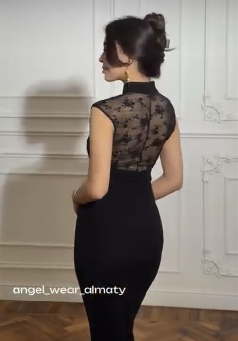 Вечернее женское платье