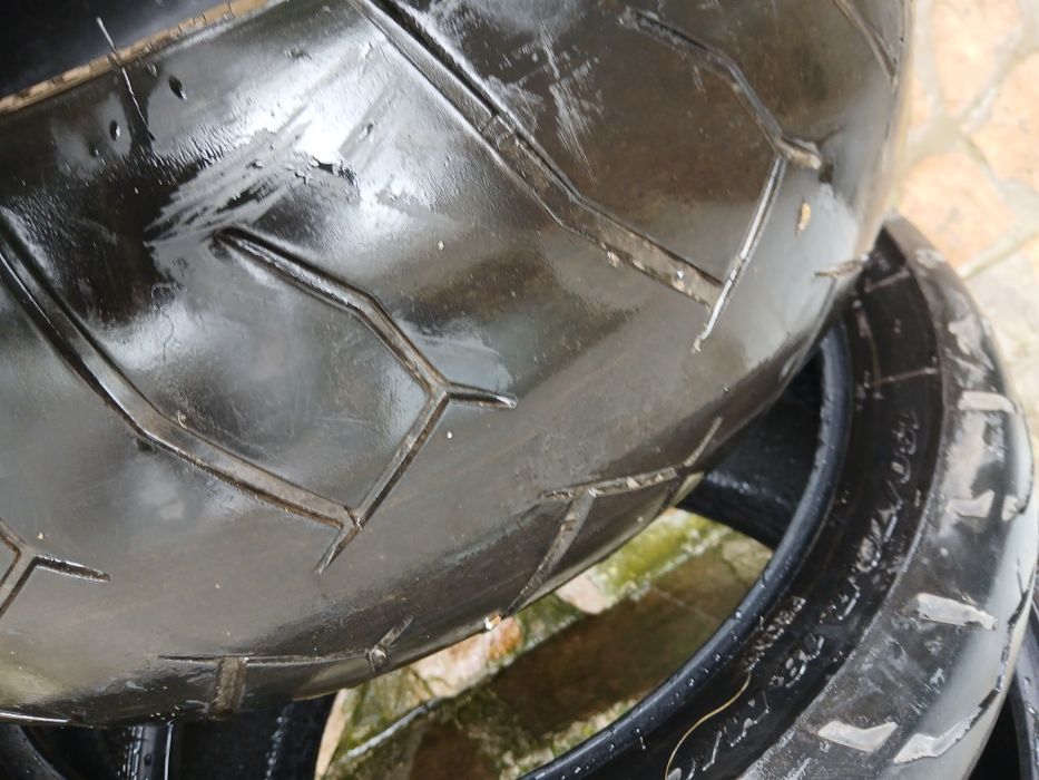 Продавам гума за Сузуки Булевард М109R 240/18