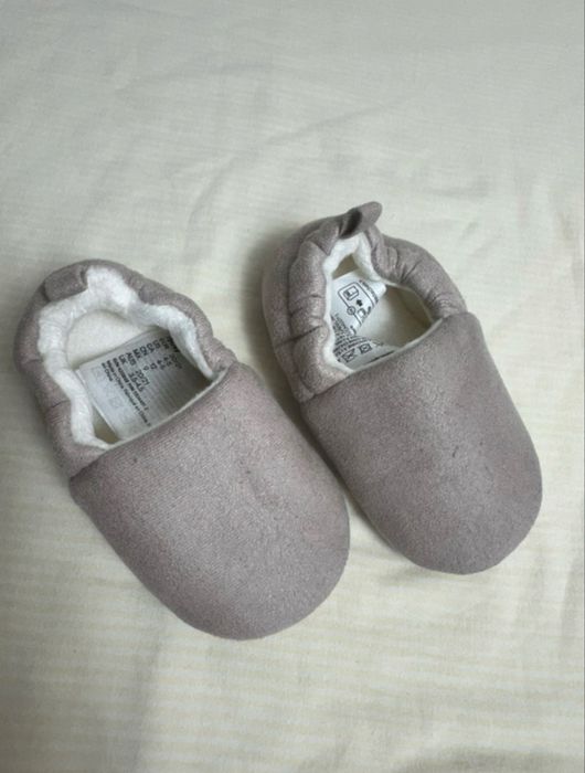 Papucei cu talpa aderenta H&M marirmea 20/21