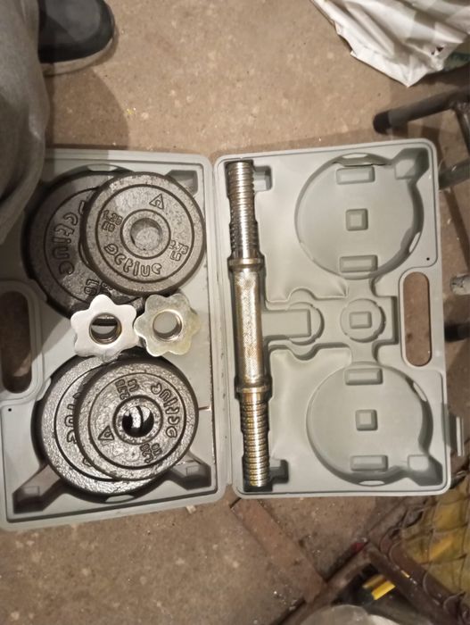 Gantere cu discuri si bara