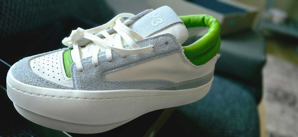 Vand Y3 Centennial marimea 44