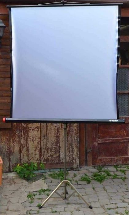 Ecran rulabil pentru proiecție Vario Silver