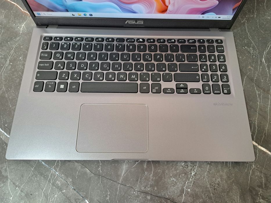 Продам ультрабук ASUS X515E (идеал)