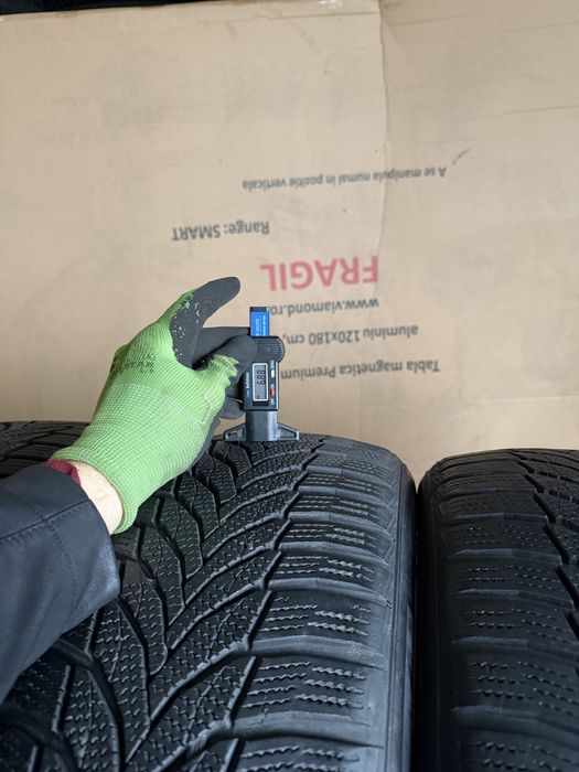 4 anvelope iarna 225/55/17 Nexen 6.5-6.8 mm!