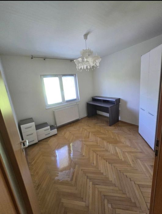 Apartament 3 camere - Complexul Studențesc