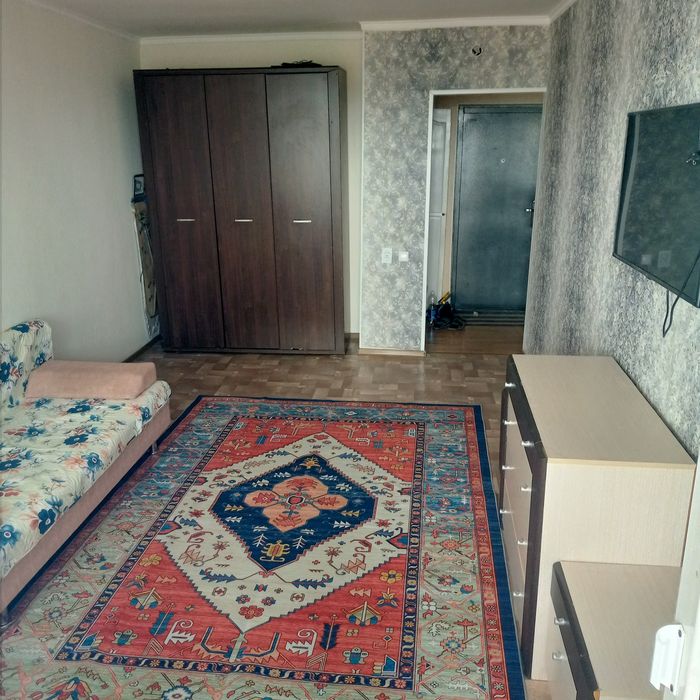 Сдам полкторку на долгий срок