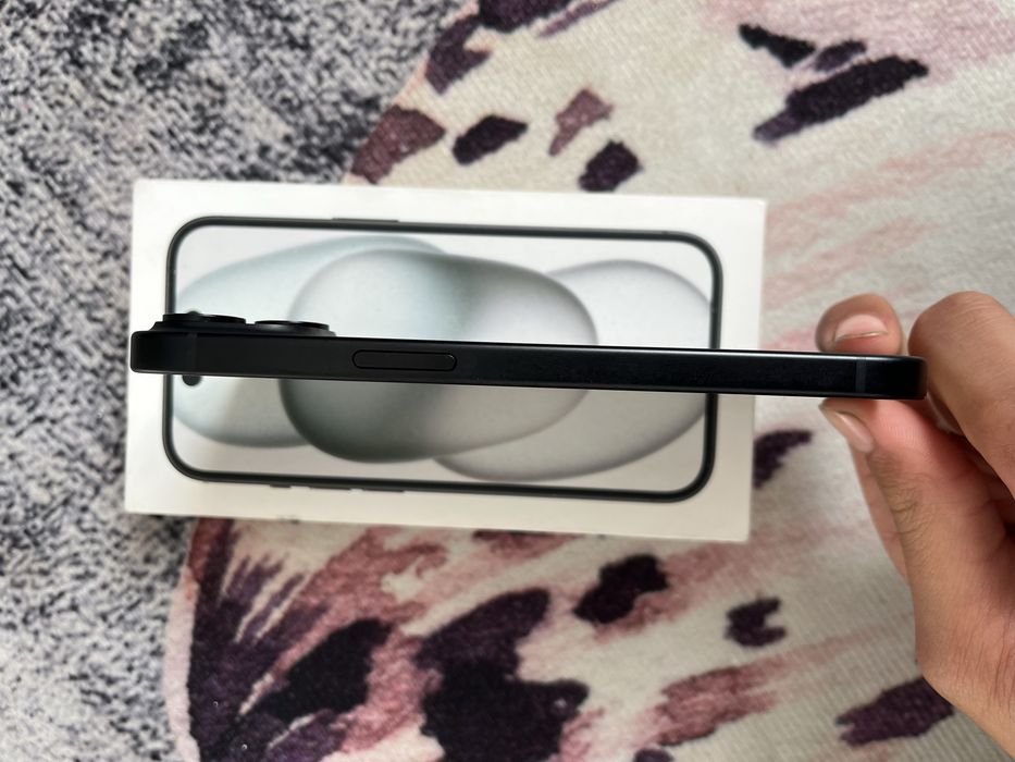 Айфон 15 сатылады