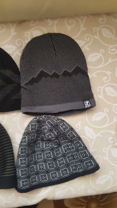 Мъжки зимни шапки - различни размери