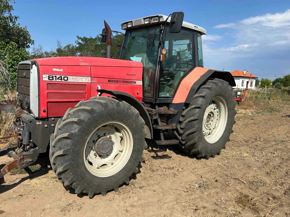 Трактор Масей Фъргюсън 160