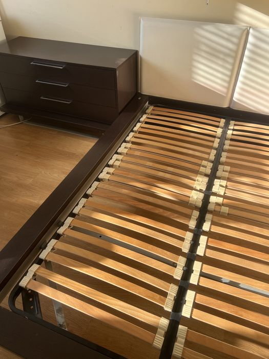 Спалня без матрак + скрин