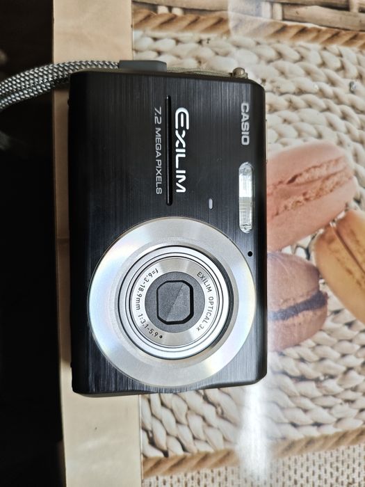 Aparat foto Casio Elixim EX-Z75