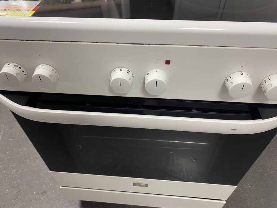 Свободностояща печка VOSS Electrolux