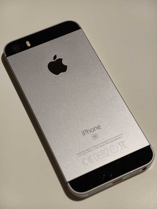 iPhone SE 2016 32GB Negru