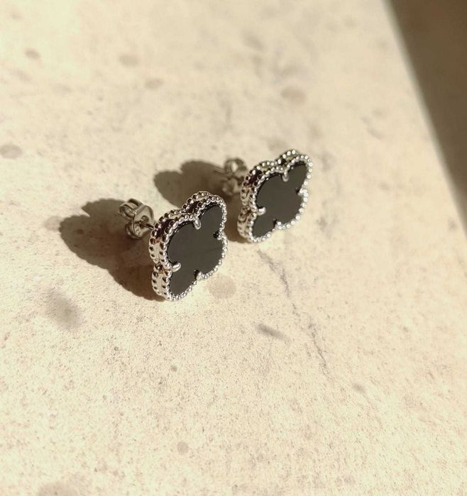 Златни обеци с черен оникс - Van Cleef & Arpels VCA Vintage Alhambrа