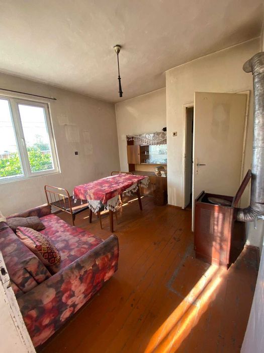 Продава се Къща в Карнобат - 160 кв.м за 137 €/кв.м - Снимка #3