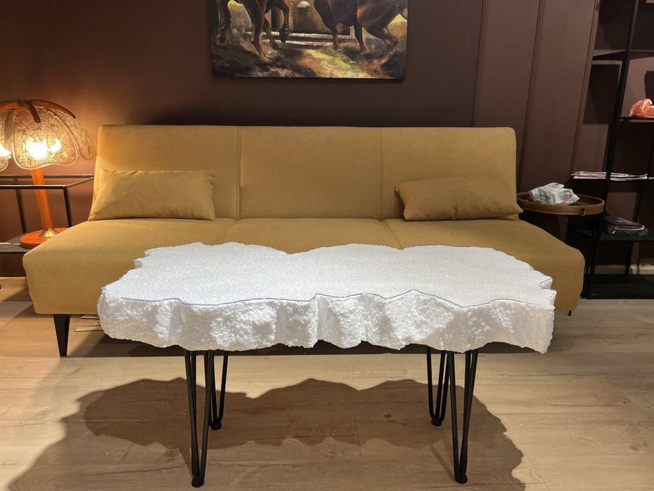 Холна маса с епоксидна смола