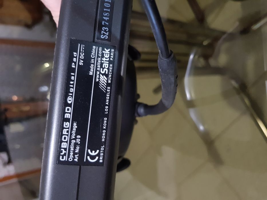 Джойстик контролер / Геймпад за компютър Saitek Cyborg 3D Digital Pad