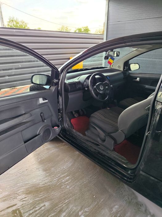Vând Volkswagen fox