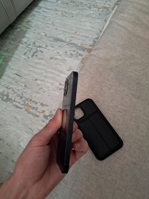 Продам Iphone 12/128 black