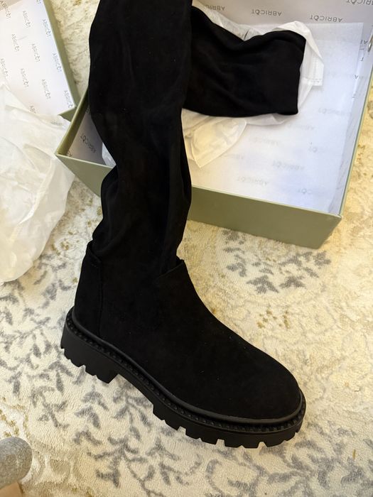 Продам Ботфорты новые