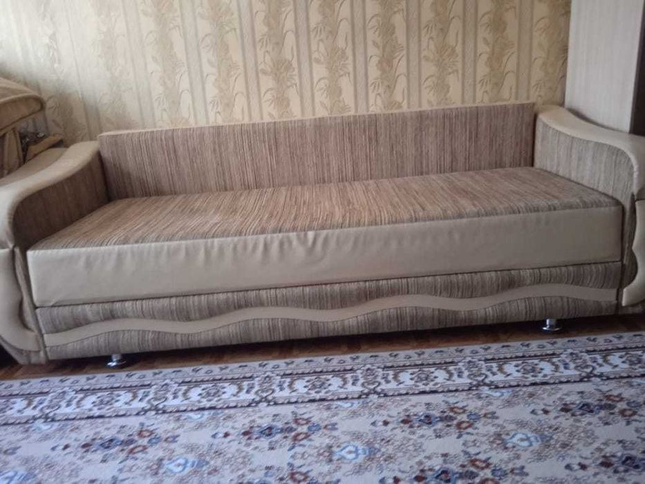 Мягкая мебель  диван