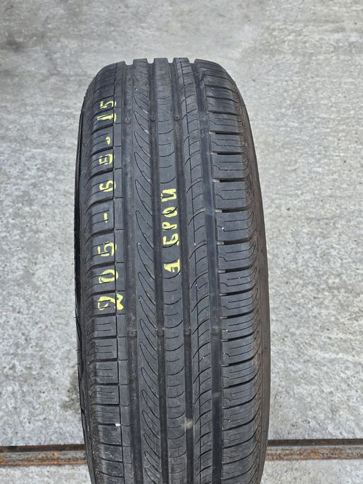 1 Брой Гума 205/65/15 RoadStone 7mm 22dot