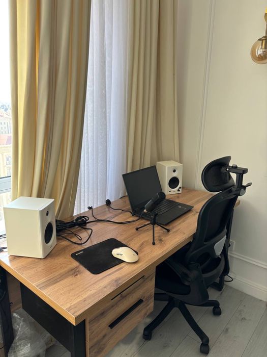 Стол компьютерный