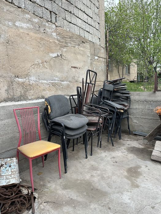 Стулья продается