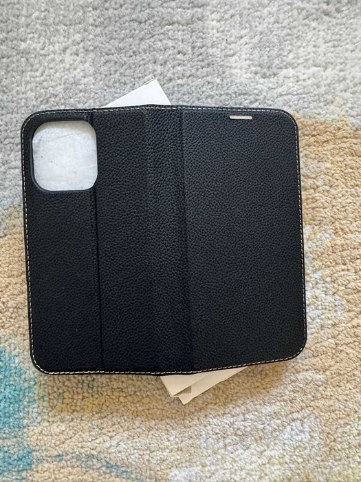 Husă Flip iPhone 14 Pro — închidere magnetică, protecție completă, nouă